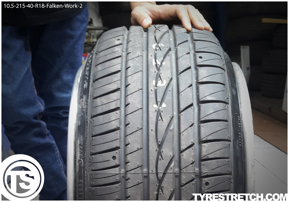 An example of tyre stretch: 215/40 R18 on 10.5J – FALKEN (WORK)