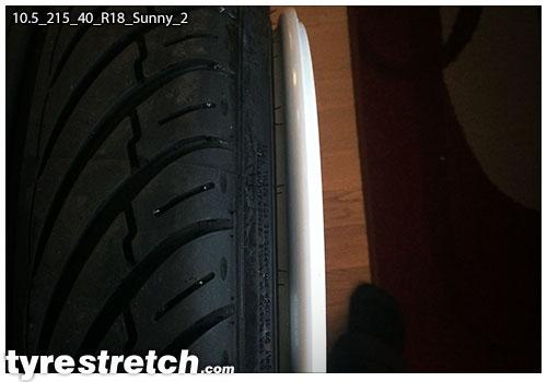 An example of tyre stretch: 215/40 R18 on 10.5J – SUNNY