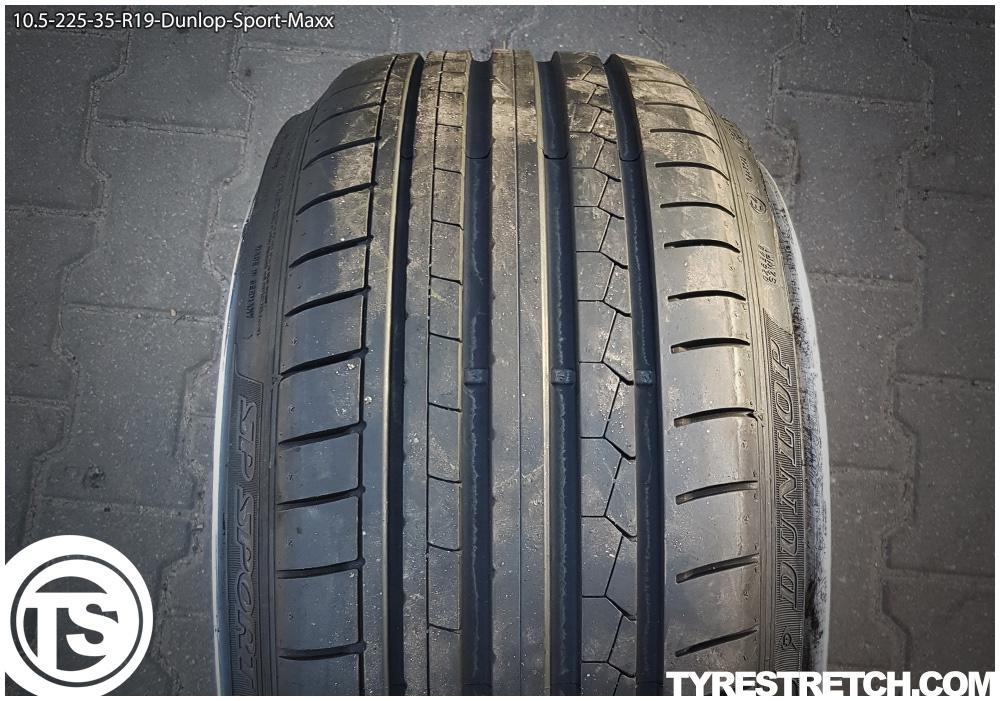 An example of tyre stretch: 225/35 R19 on 10.5J – DUNLOP