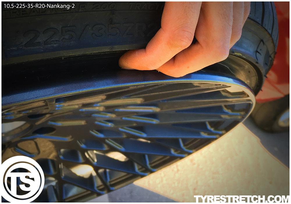 An example of tyre stretch: 225/35 R20 on 10.5J – NANKANG