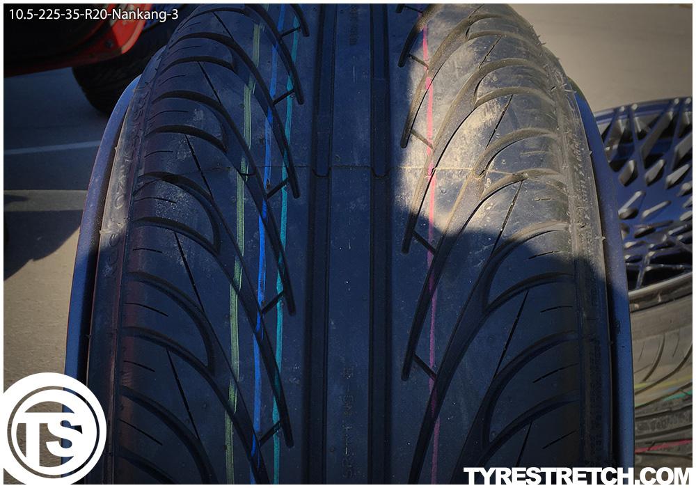 An example of tyre stretch: 225/35 R20 on 10.5J – NANKANG