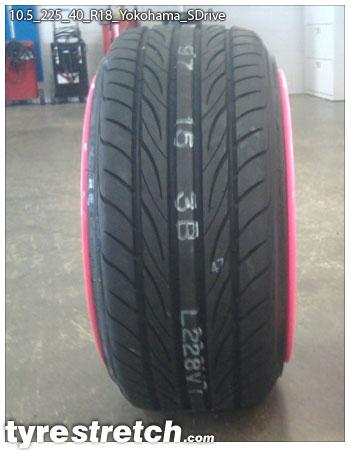 An example of tyre stretch: 225/40 R18 on 10.5J – YOKOHAMA