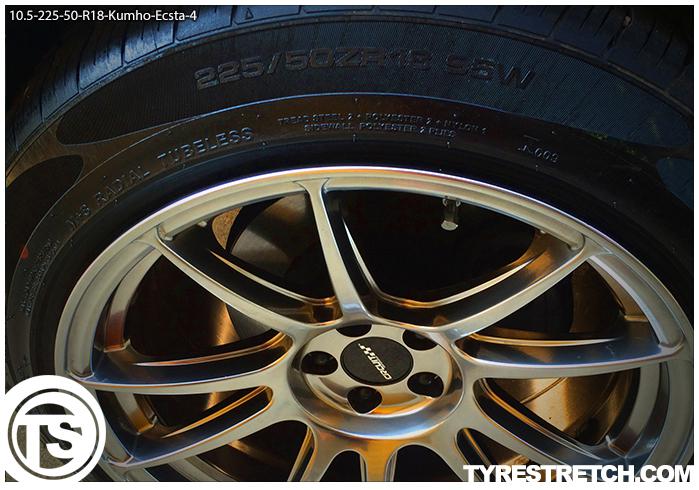 An example of tyre stretch: 225/50 R18 on 10.5J – KUMHO (CIRCUIT PERFORMANCE)