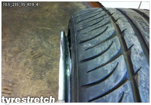 An example of tyre stretch: 235/35 R19 on 10.5J