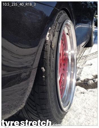An example of tyre stretch: 235/40 R18 on 10.5J