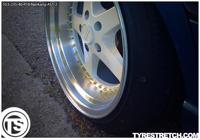 An example of tyre stretch: 235/40 R18 on 10.5J – NANKANG