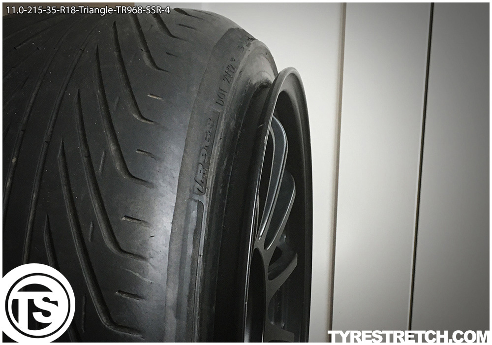 An example of tyre stretch: 215/35 R18 on 11.0J – TRIANGLE (SSR)