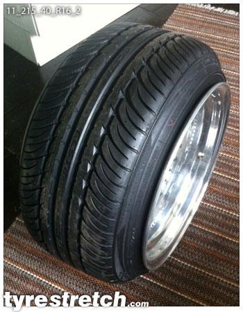 An example of tyre stretch: 215/40 R16 on 11.0J