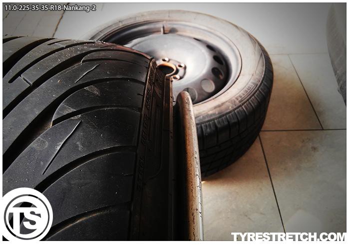 An example of tyre stretch: 225/35 R18 on 11.0J – NANKANG