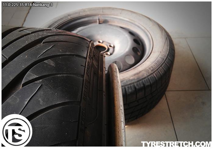 An example of tyre stretch: 225/35 R18 on 11.0J – NANKANG