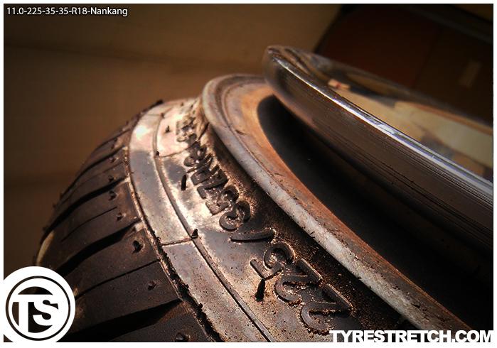 An example of tyre stretch: 225/35 R18 on 11.0J – NANKANG