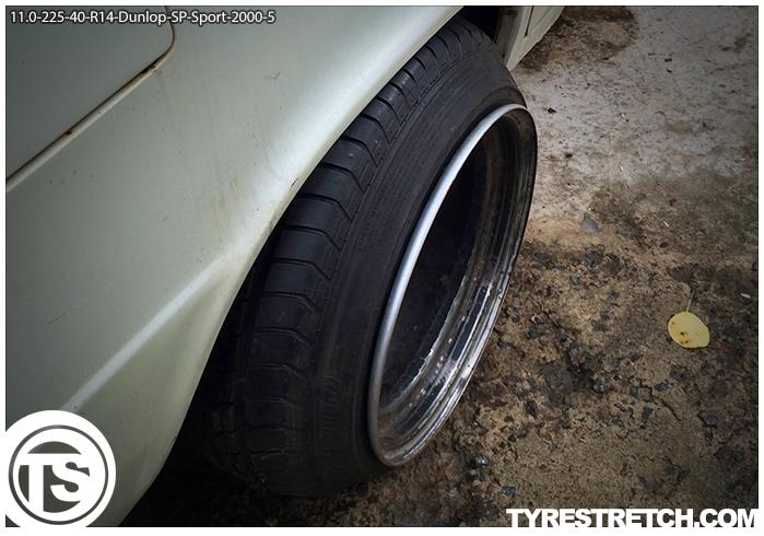 An example of tyre stretch: 225/40 R14 on 11.0J – DUNLOP
