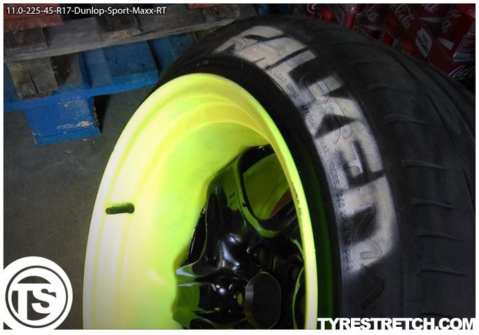 An example of tyre stretch: 225/45 R17 on 11.0J – DUNLOP