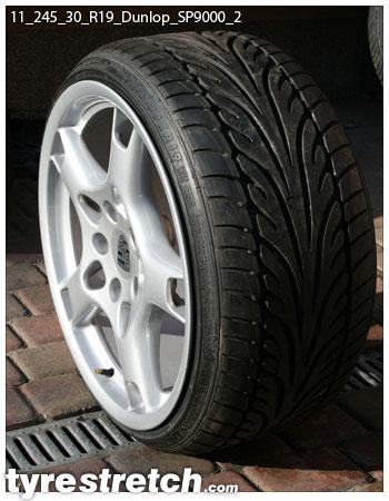 An example of tyre stretch: 245/30 R19 on 11.0J – DUNLOP