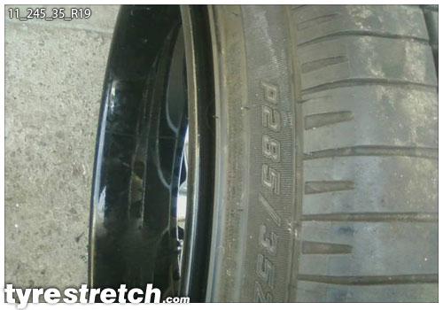 An example of tyre stretch: 245/35 R19 on 11.0J