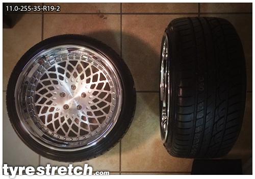 255/35 R19 on 11.0J