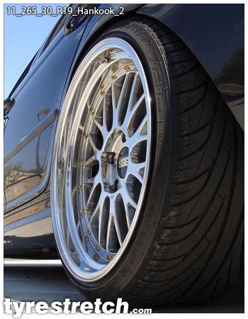 An example of tyre stretch: 265/30 R19 on 11.0J – HANKOOK