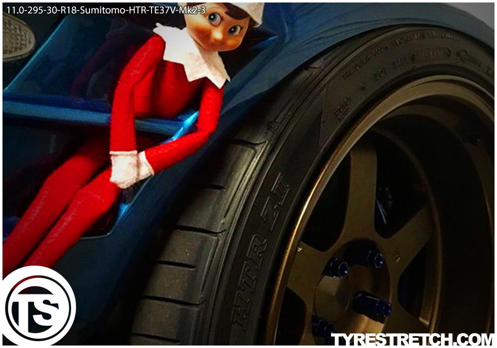 An example of tyre stretch: 295/30 R18 on 11.0J – SUMITOMO (VOLK)