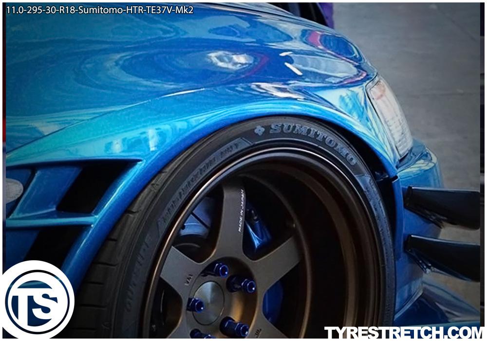 An example of tyre stretch: 295/30 R18 on 11.0J – SUMITOMO (VOLK)