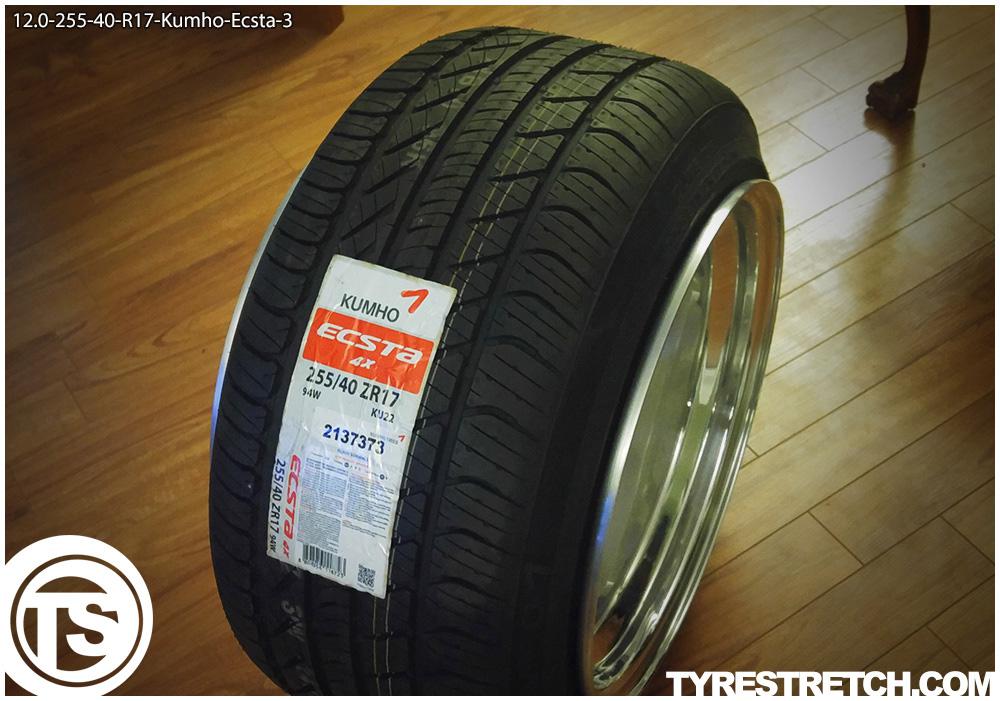 An example of tyre stretch: 255/40 R17 on 12.0J – KUMHO