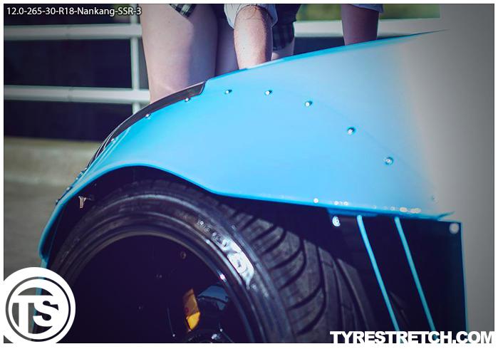 An example of tyre stretch: 265/30 R18 on 12.0J – NANKANG (SSR)