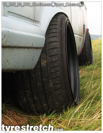 An example of tyre stretch: 295/30 R19 on 12.0J – CONTINENTAL