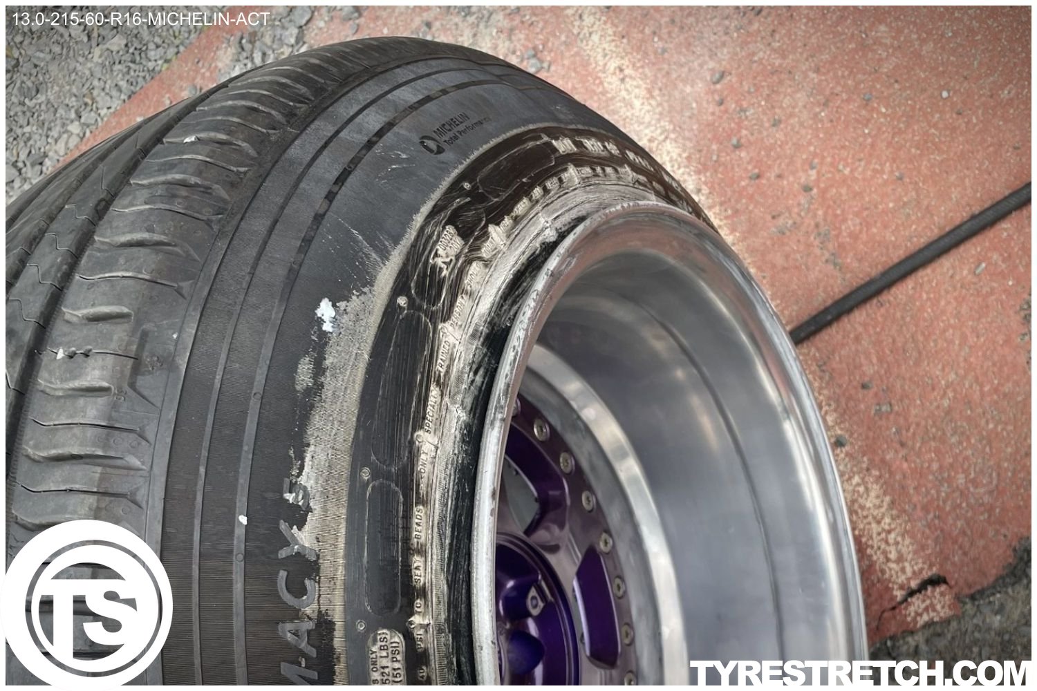 An example of tyre stretch: 215/60 R16 on 13.0J – MICHELIN (ACT)