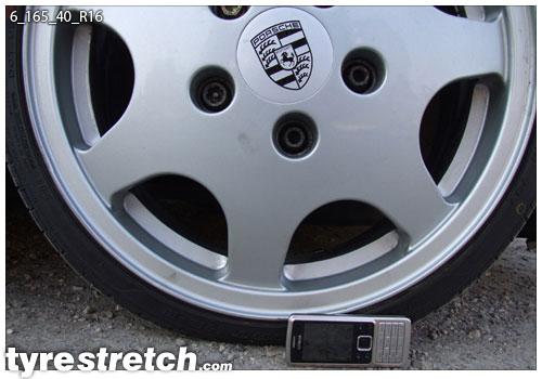 An example of tyre stretch: 165/40 R16 on 6.0J (PORSCHE)
