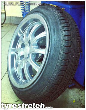 An example of tyre stretch: 135/70 R15 on 6.5J – CONTINENTAL