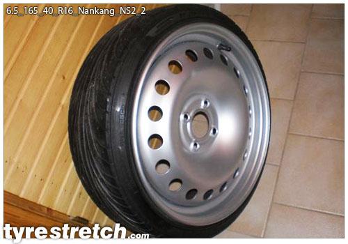 An example of tyre stretch: 165/40 R16 on 6.5J – NANKANG