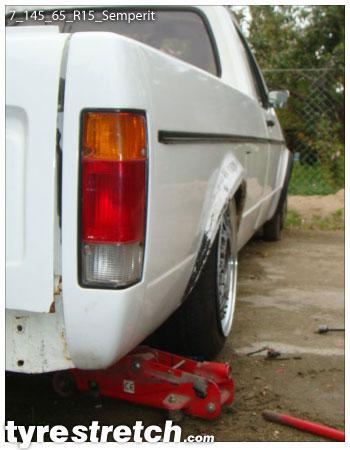 An example of tyre stretch: 145/65 R15 on 7.0J – SEMPERIT