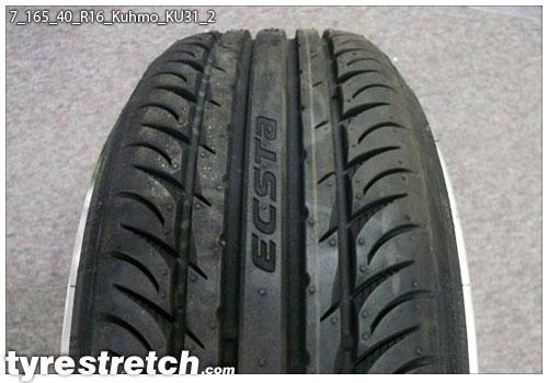 An example of tyre stretch: 165/40 R16 on 7.0J – KUMHO
