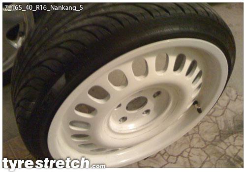 An example of tyre stretch: 165/40 R16 on 7.0J – NANKANG