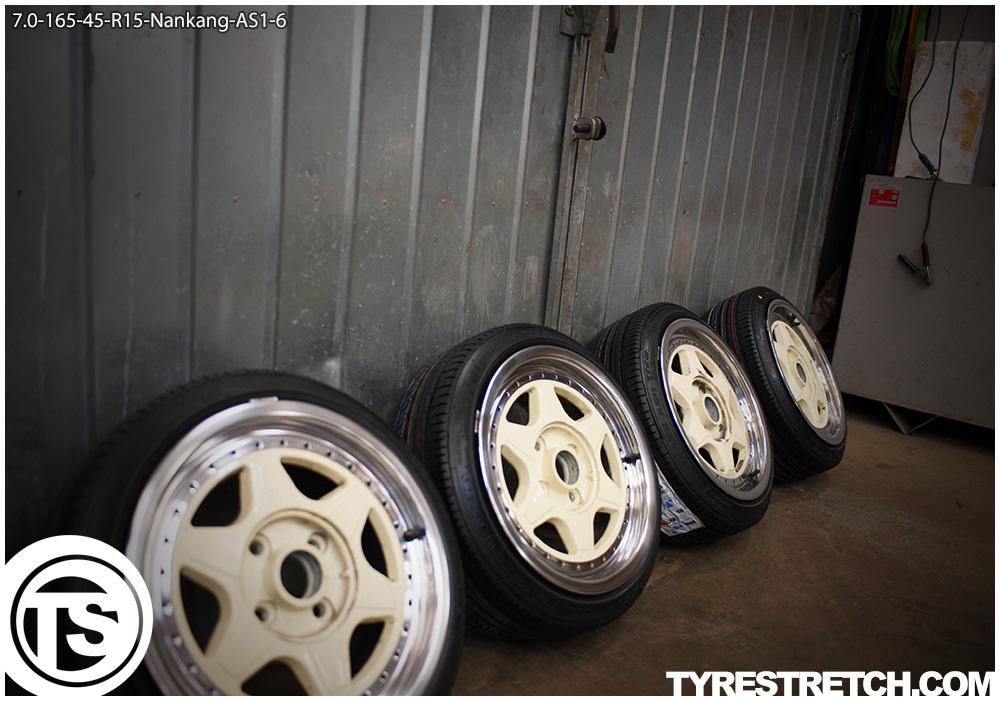 An example of tyre stretch: 165/45 R15 on 7.0J – NANKANG