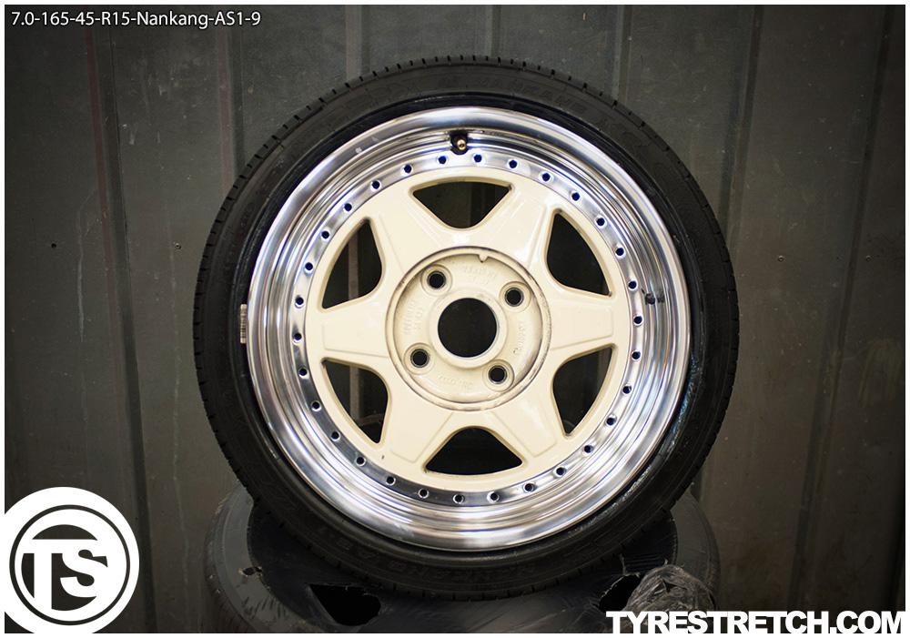 An example of tyre stretch: 165/45 R15 on 7.0J – NANKANG