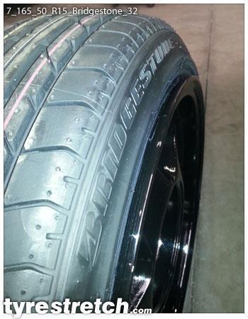 An example of tyre stretch: 165/50 R15 on 7.0J – BRIDGESTONE