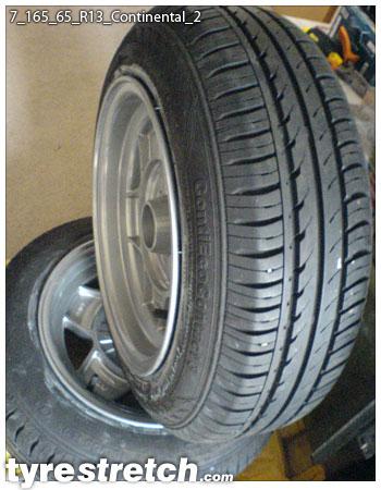 An example of tyre stretch: 165/65 R13 on 7.0J – CONTINENTAL