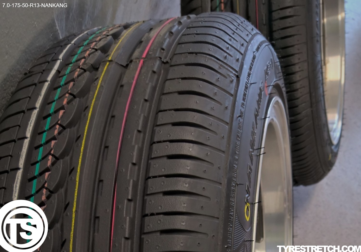 An example of tyre stretch: 175/50 R13 on 7.0J – NANKANG