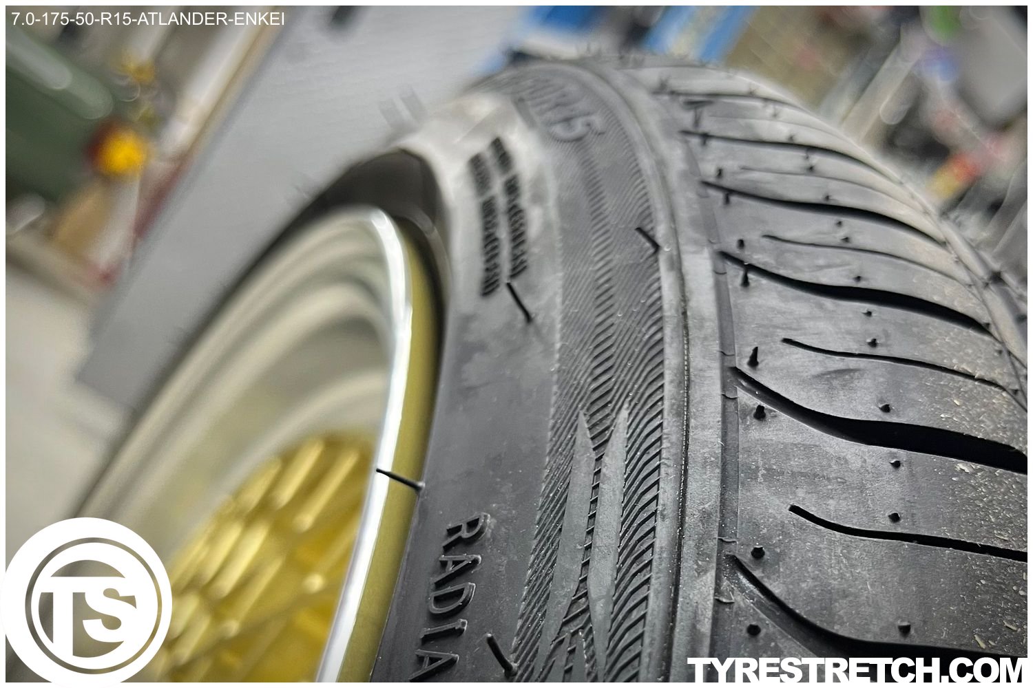 An example of tyre stretch: 175/50 R15 on 7.0J – ATLANDER (ENKEI)