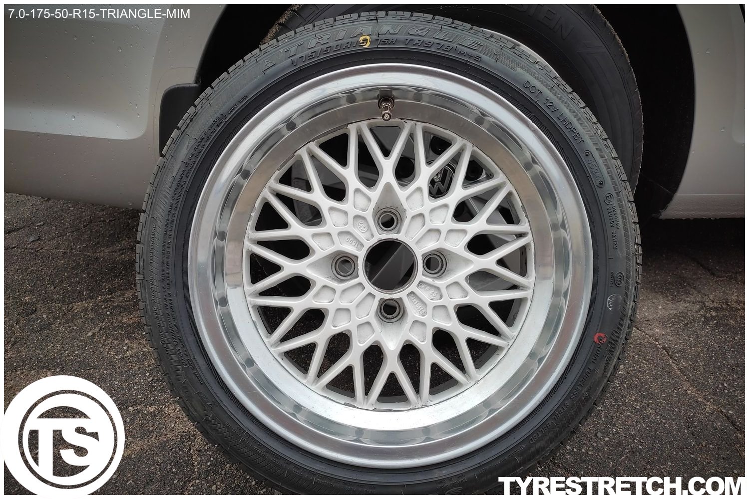 An example of tyre stretch: 175/50 R15 on 7.0J – TRIANGLE (MIM)