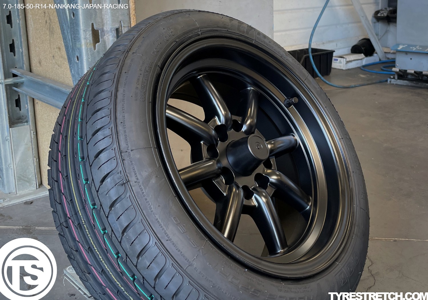 An example of tyre stretch: 185/50 R14 on 7.0J – NANKANG (JAPAN-RACING)