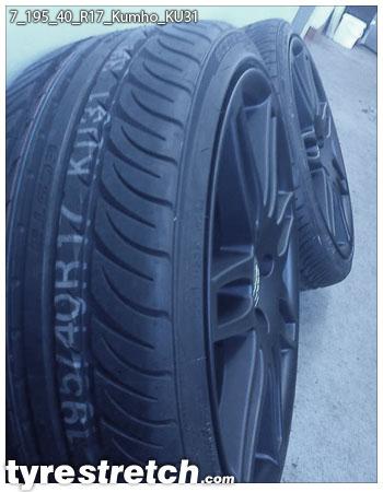 An example of tyre stretch: 195/40 R17 on 7.0J – KUMHO