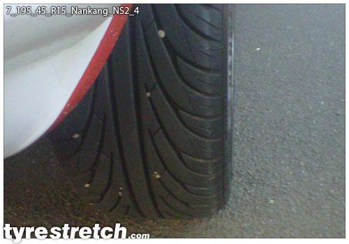 An example of tyre stretch: 195/45 R15 on 7.0J – NANKANG