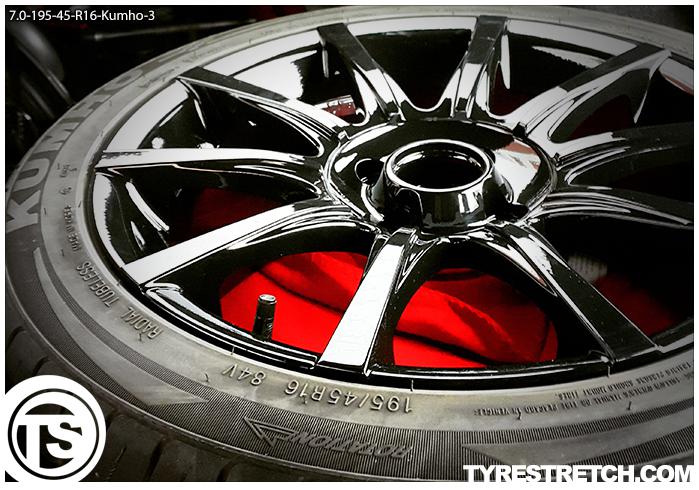 An example of tyre stretch: 195/45 R16 on 7.0J – KUMHO