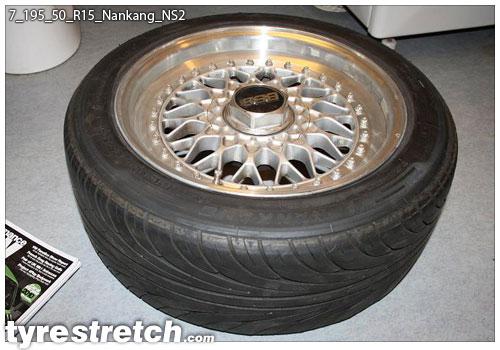 An example of tyre stretch: 195/50 R15 on 7.0J – NANKANG