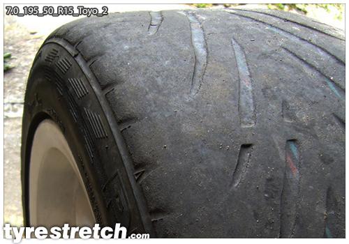 An example of tyre stretch: 195/50 R15 on 7.0J – TOYO