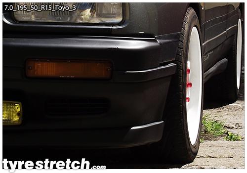 An example of tyre stretch: 195/50 R15 on 7.0J – TOYO