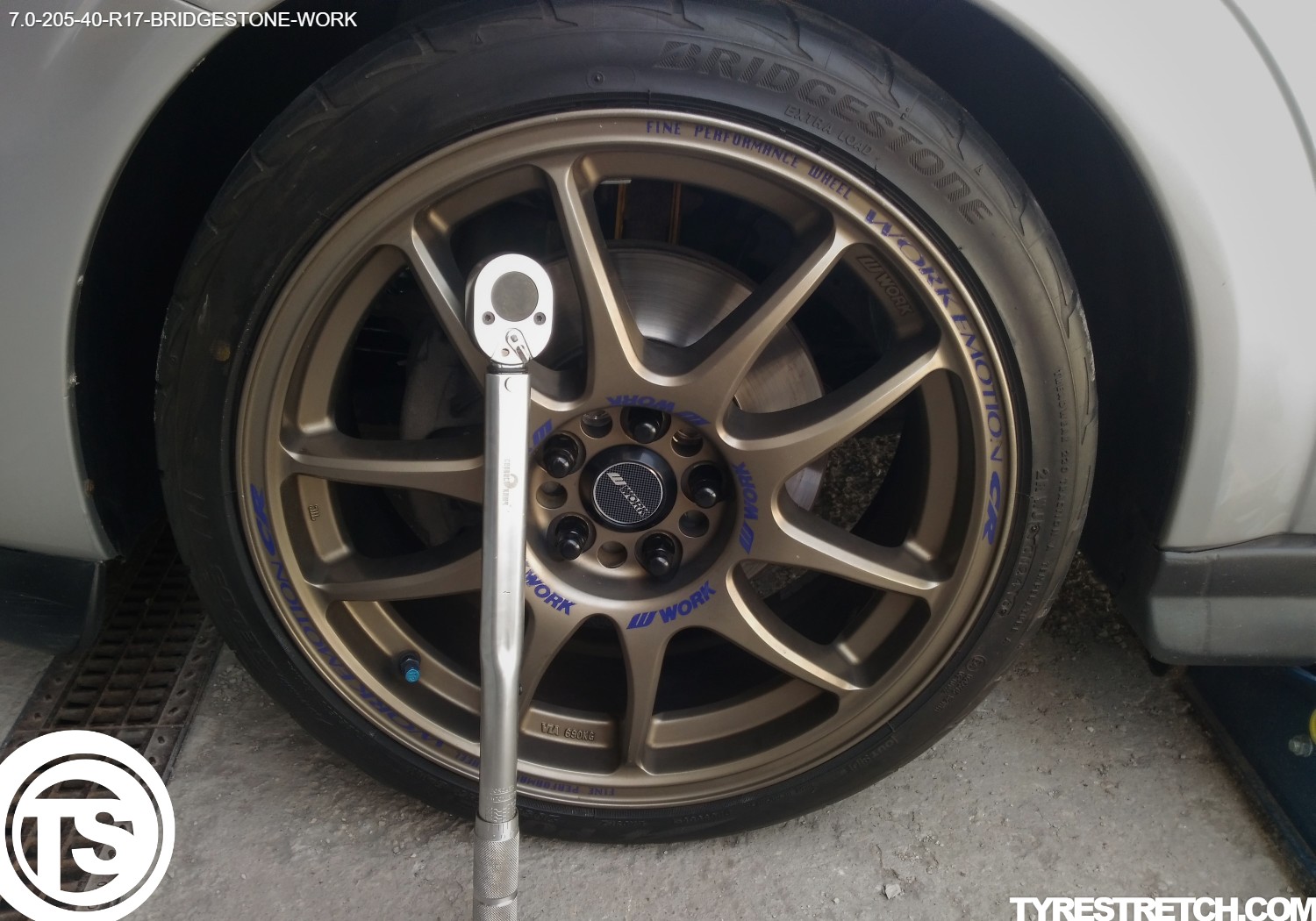 205/40 R17 on 7.0J Rim – BRIDGESTONE on WORK | TyreStretch.com