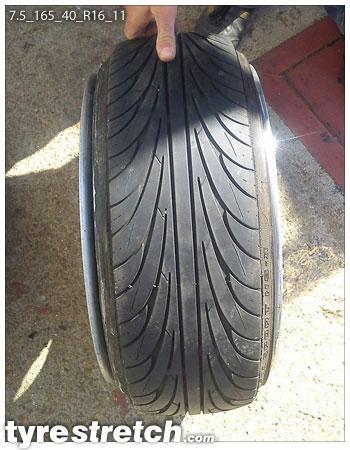 An example of tyre stretch: 165/40 R16 on 7.5J
