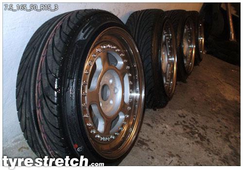 An example of tyre stretch: 165/50 R15 on 7.5J